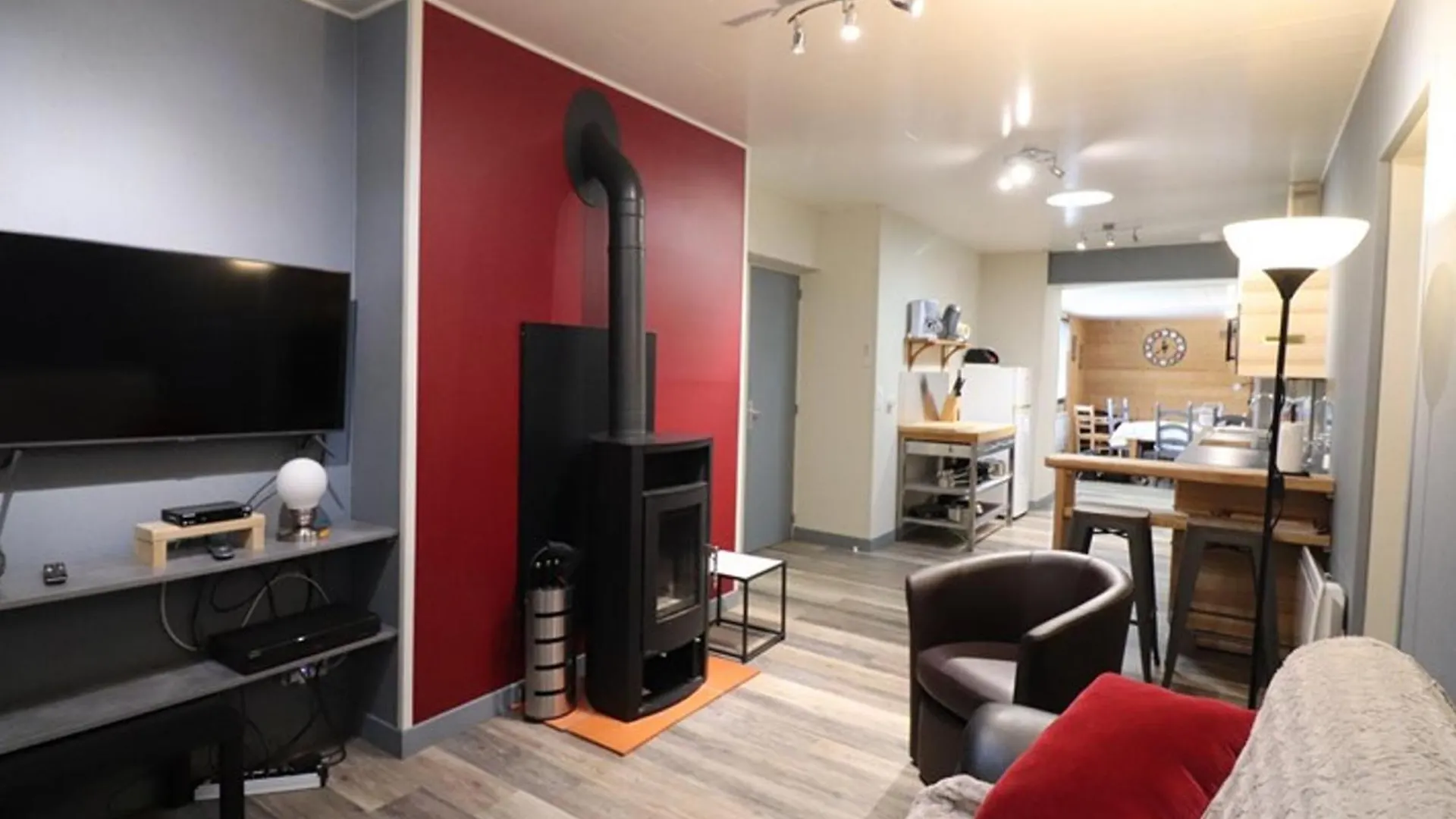Maison Renovee Avec Jardin Et Terrasses, Proche Station Super-Lioran - Fr-1-742-306 Thiezac